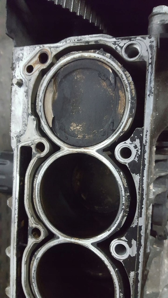 фото №7, Блок двигателя ape vw polo 6n 1,4 бензин