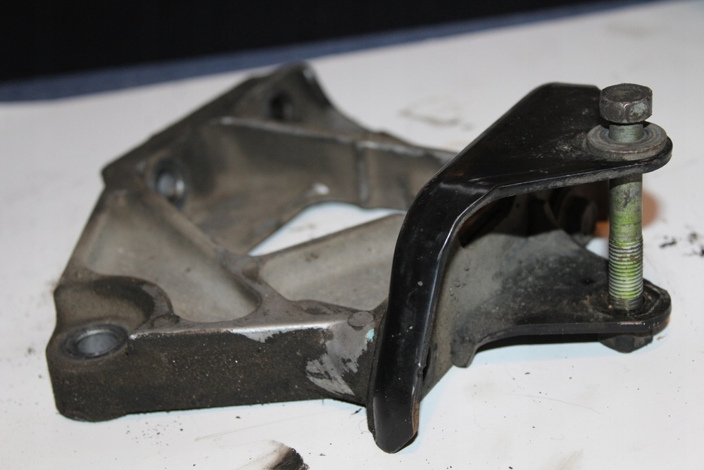 фото №8, Кронштейн двигателя toyota previa 2.0 d4d 1cd