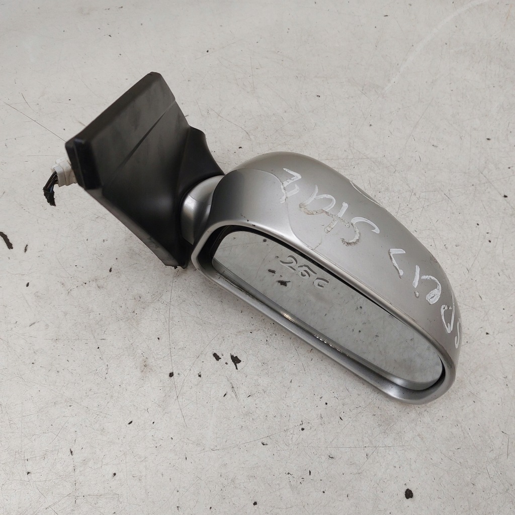 фото №13, Mitsubishi space star зеркало правое 5pin 010555