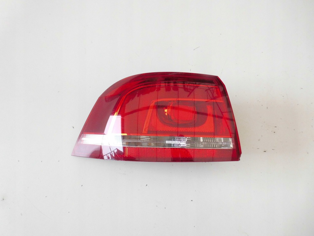 фото №1, Лампа задня 3af945095a vw passat b7 ліва kombi