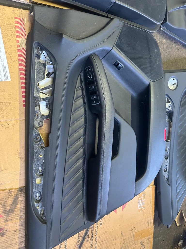 фото №9, Mercedes w166 gle amg кожа обивка сиденья заднее сиденье сиденье комплект 2017r