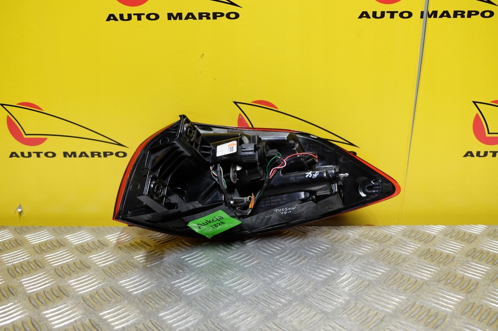 фото №11, Hyundai tucson 2019- лампа задняя левая задняя usa