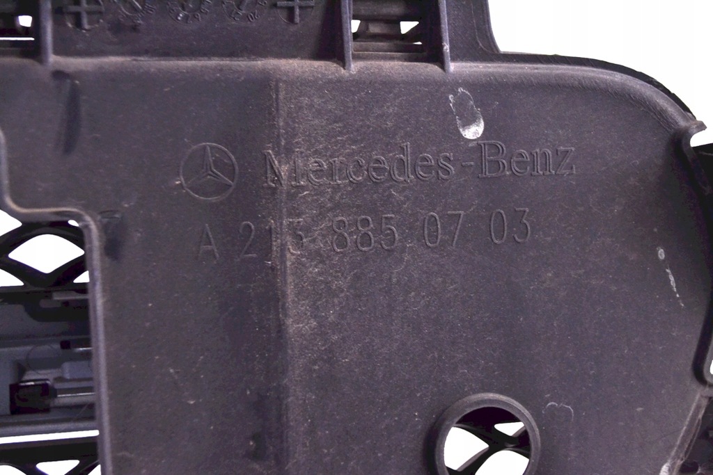 фото №6, Mercedes e400d w213 2018 rhd передний бампер решётка радиатора