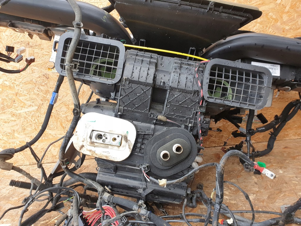 фото №8, Renault trafic iii vivaro обігрівач електропроводка панелі каркас