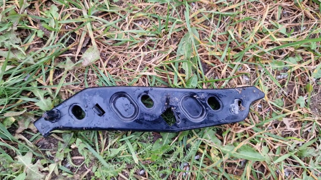 фото №1, Land rover evoque ii напрямна бампера перед правий l2ltr