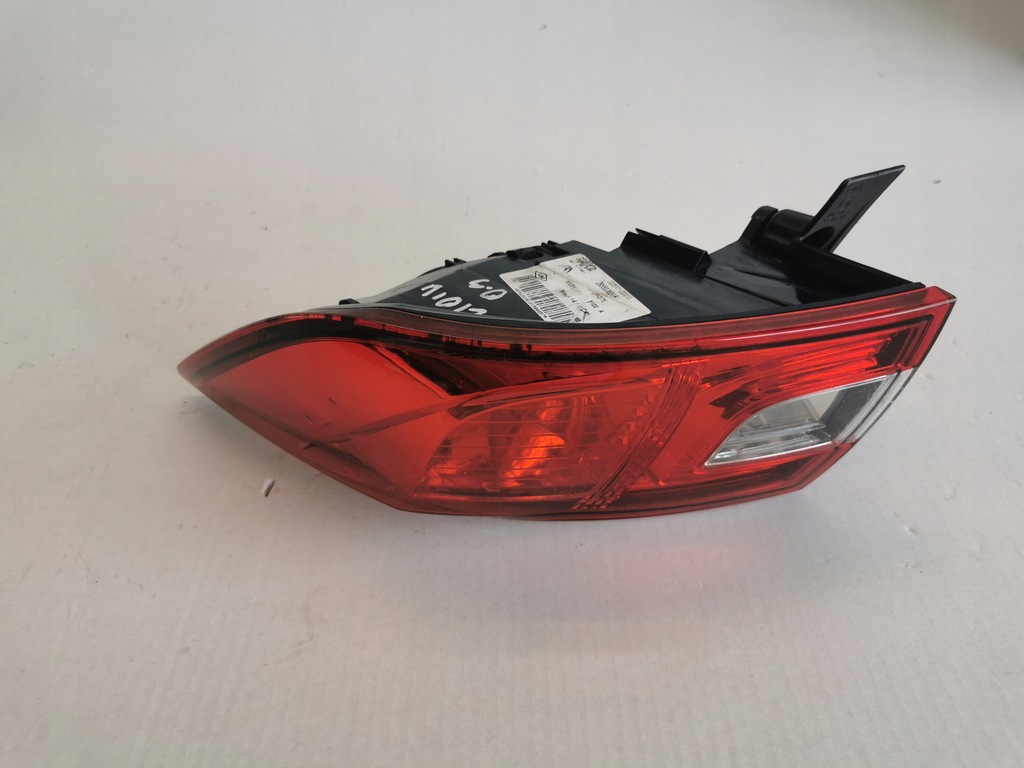 фото №1, Renault clio iv hb 12- лампа правий задня europa