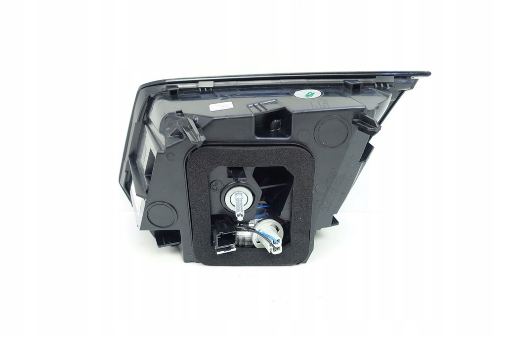 фото №8, Лампа левая задняя led peugeot 3008 ii 9810477880