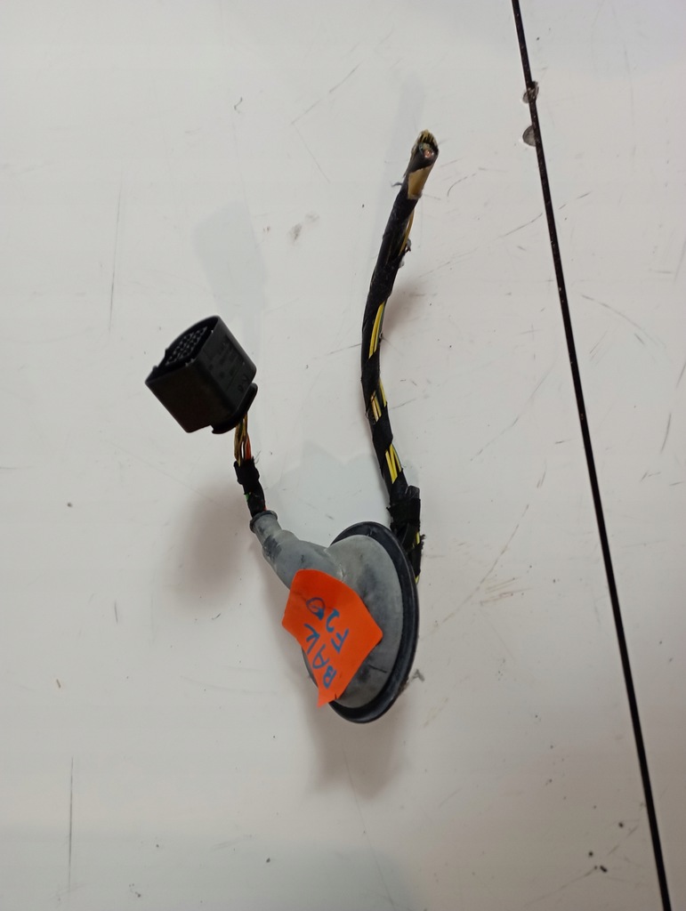 фото №1, Bmw 1 f20 колодка штекер бака