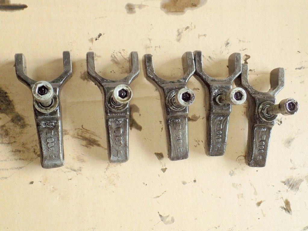 Iveco stralis 450 euro 5 кронштейн вприску Недорого