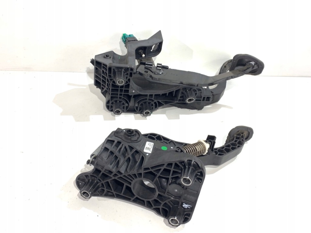 фото №2, Педалі механічна коробка передач renault clio v 465032747r 1.0 101km