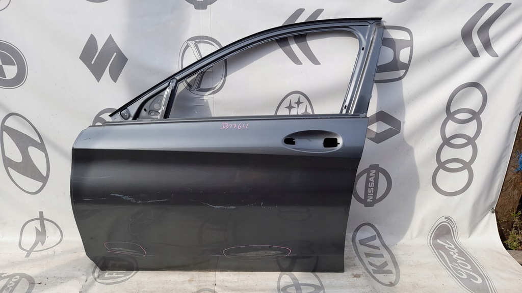 фото №1, Mercedes c-klasa w205 дверь левая передние