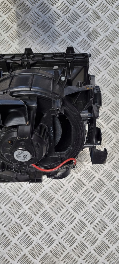 фото №12, Audi оригінальний номер 5qe816005h q3 83a обігрівач i