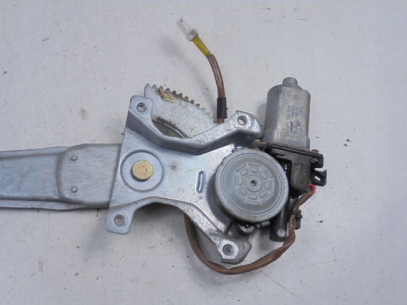 фото №11, Premacy cp механізм скло задня лівий 862100-3932