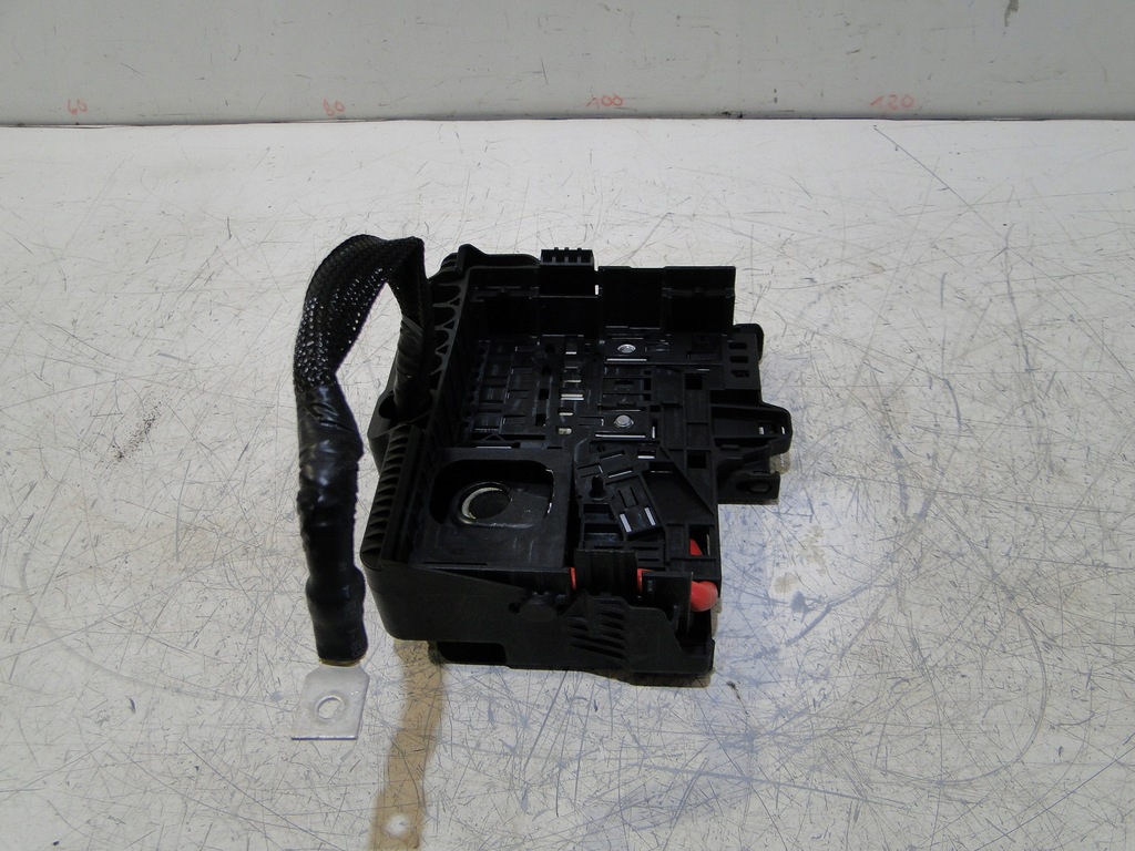 фото №8, Opel adam клемма плюсовая 13371567