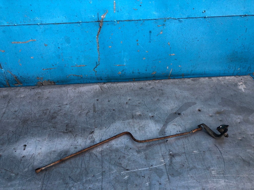 фото №1, Mercedes w123 coupe c123 2,8 b m110 тяга газа