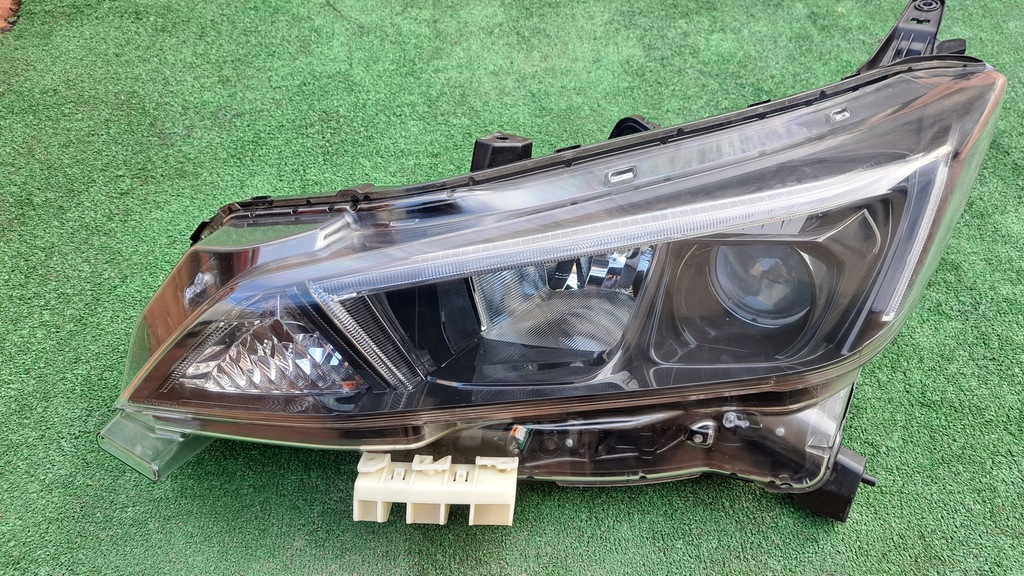 фото №1, Nissan leaf 2 ii линза лампа передняя