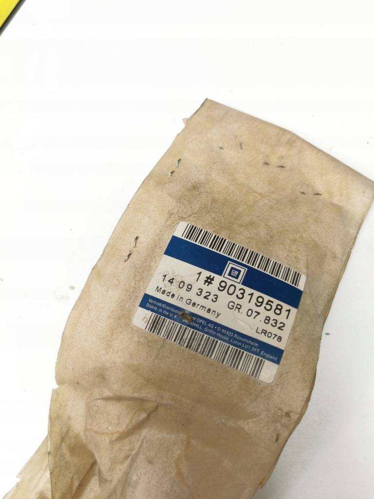 фото №11, Молдинг хромована, середня бампера задня opel omega a оригінальний номер 1409232 90319581