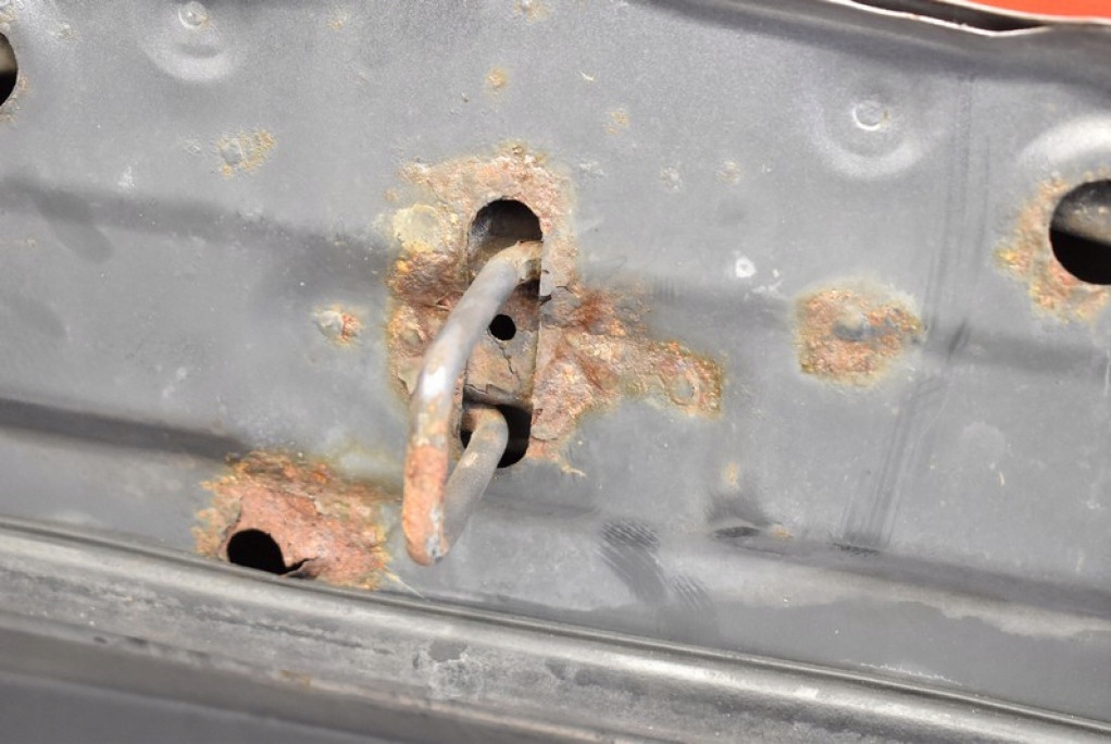 фото №13, Капот кришка двигуна графітова mazda 3 iii bk 03-06