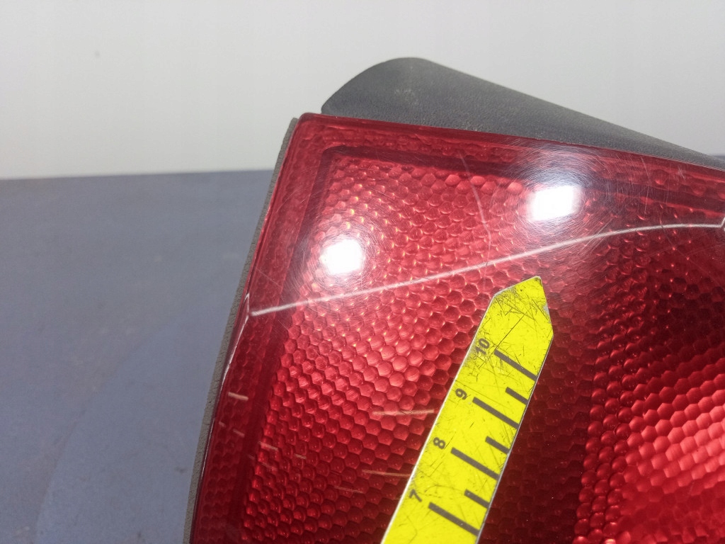 фото №7, Audi a3 8l lift лампа задня ліва задня 8l0945095b