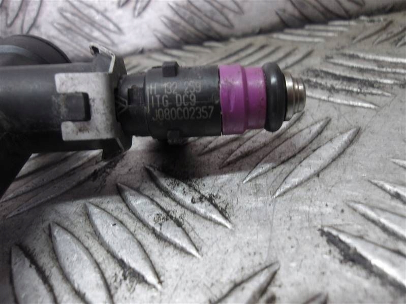 фото №3, Молдинг впрыскная renault clio iii 1.4 16v