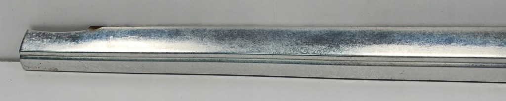 Молдинг декоративная дверь правый перед mercedes w115 w114 Оригинал