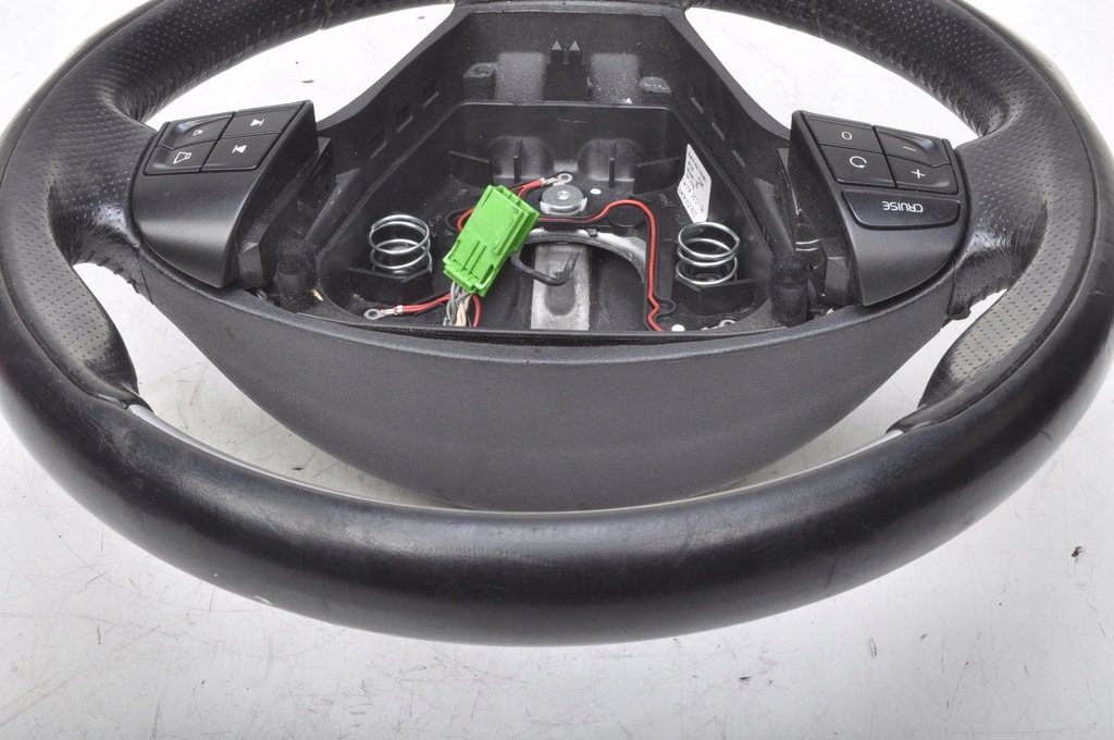 фото №5, Volvo c30 s40 c70 ii повітропровід шкіряний r-design