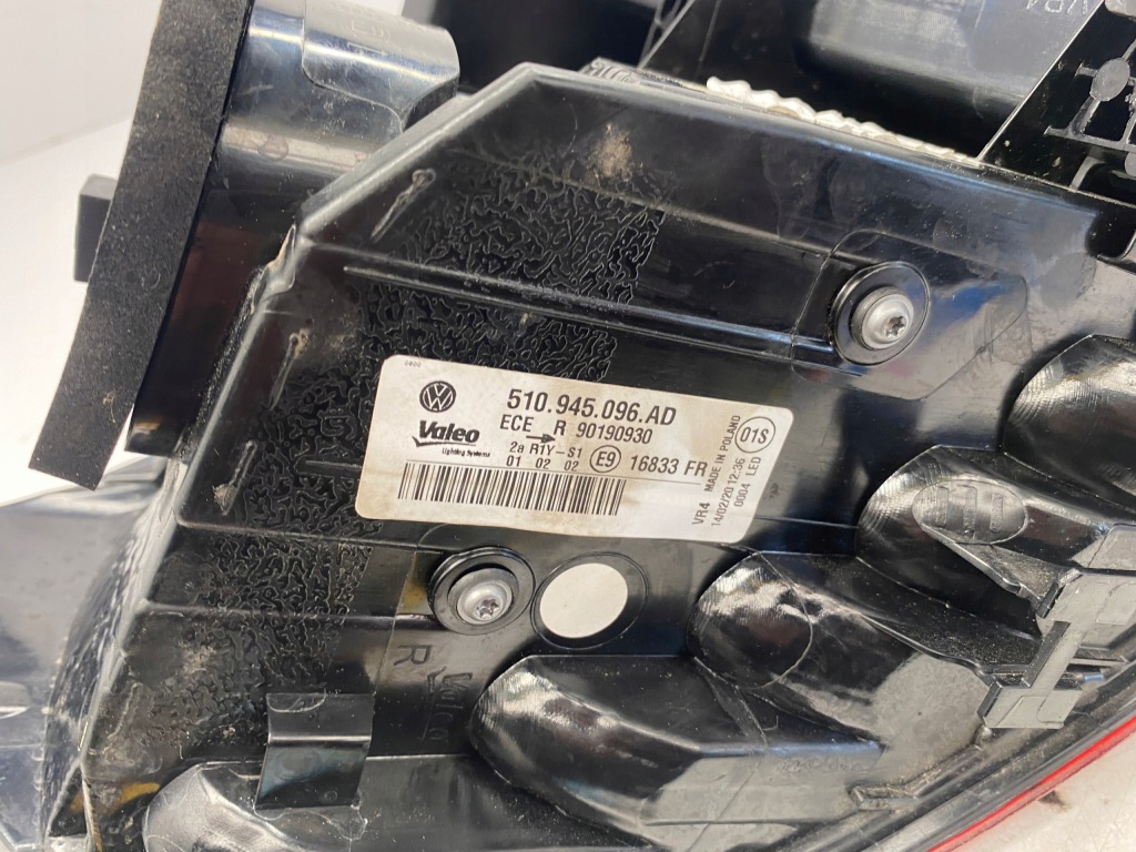 фото №7, Vw golf sportsvan lift лампа задняя pr 510945096ad