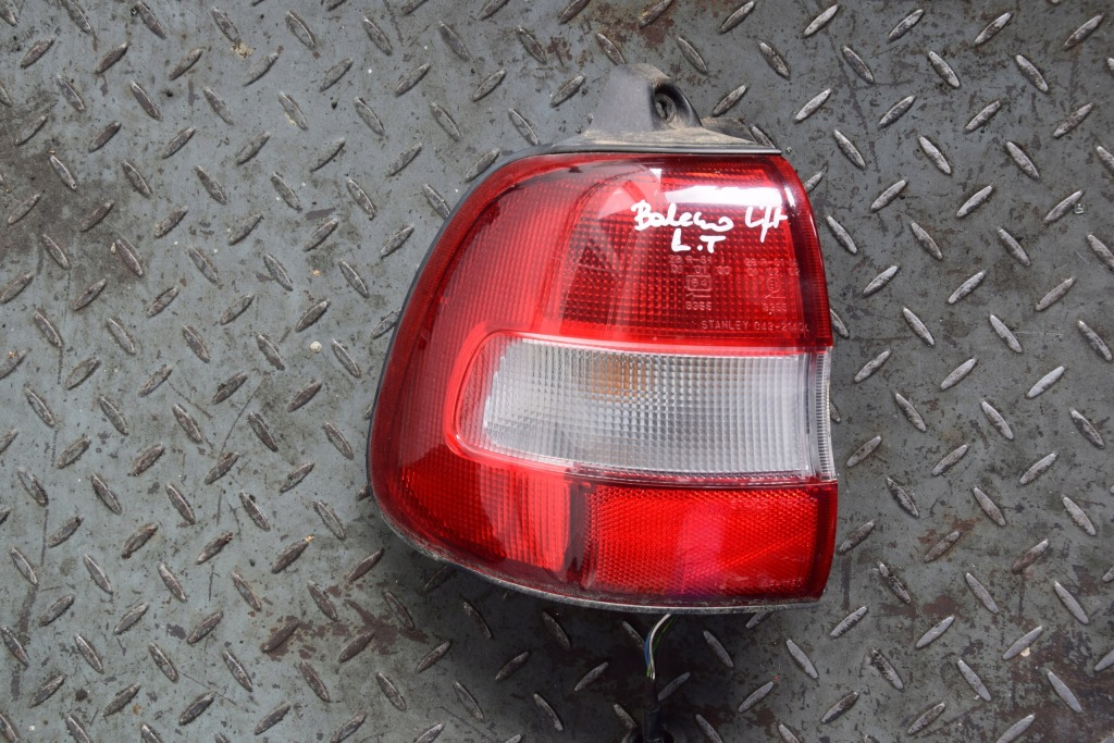 фото №1, Лампа левый задняя suzuki baleno lift kombi
