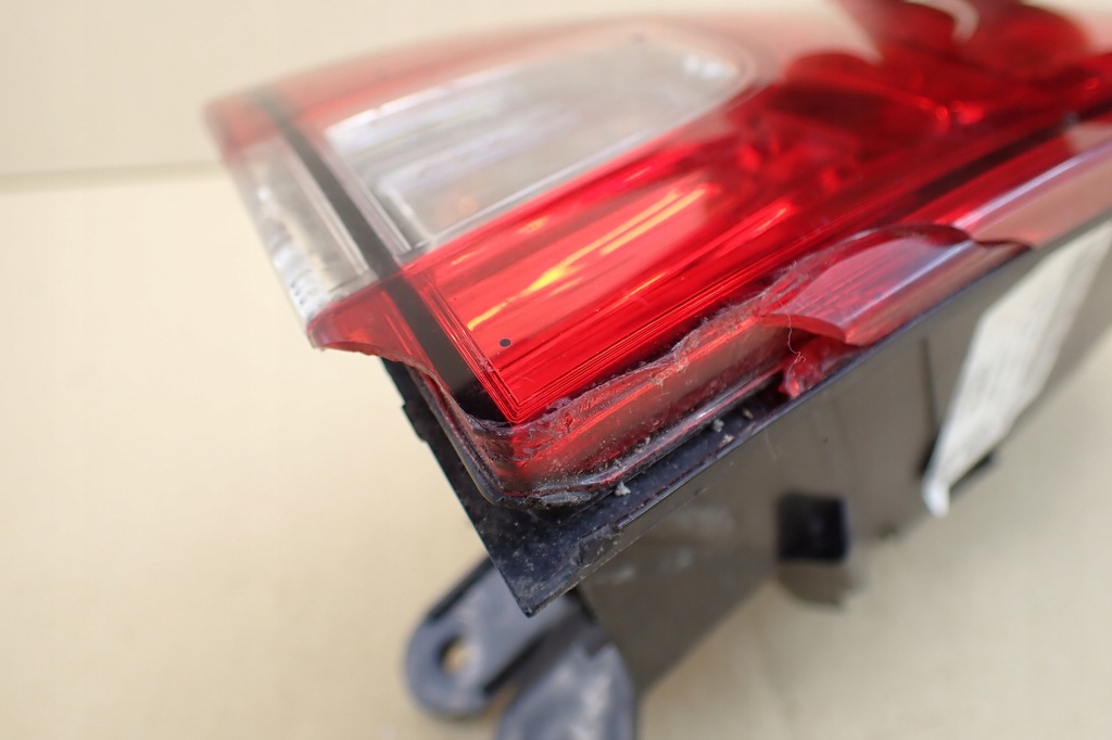 фото №5, Лампа правый задняя clio iv 265509848r