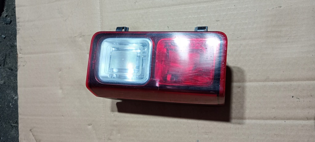 Купити Лампа задній ліва trafic vivaro talento b 14-23 r 934557899