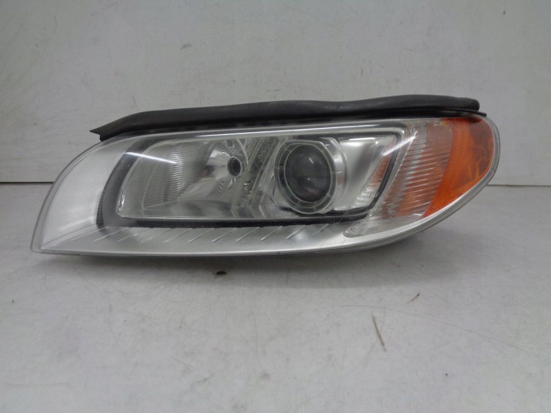 фото №1, Volvo s80 v70 xc70 лампа перед левая ксенон