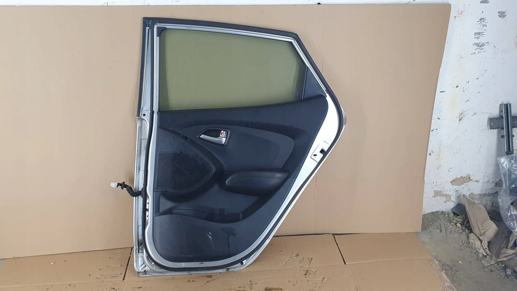 фото №8, Hyundai ix35 праве двері задні задня $