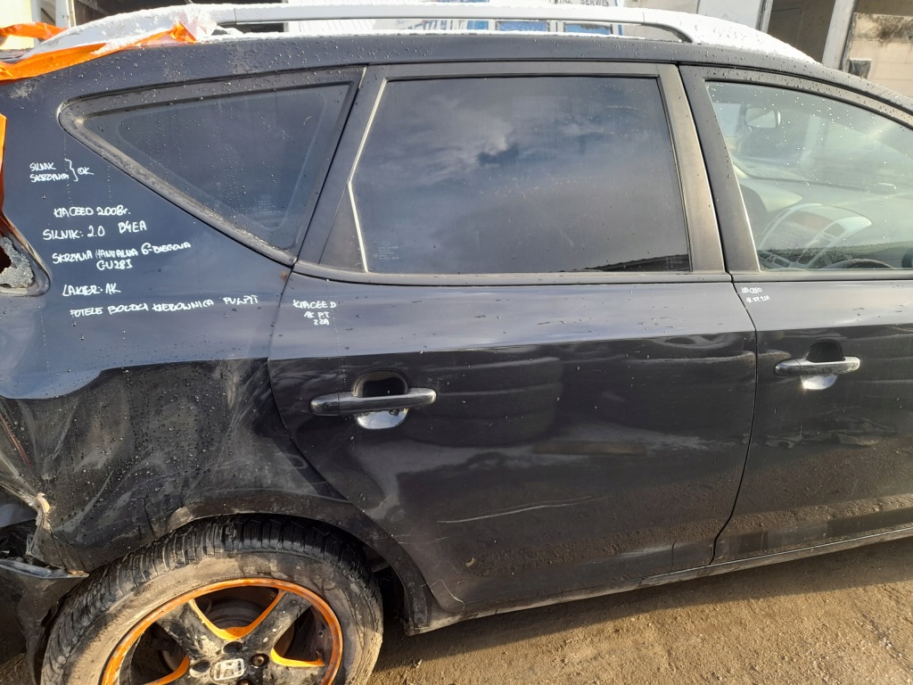фото №2, Kia ceed i sw дверь правый задняя правое задние 1k