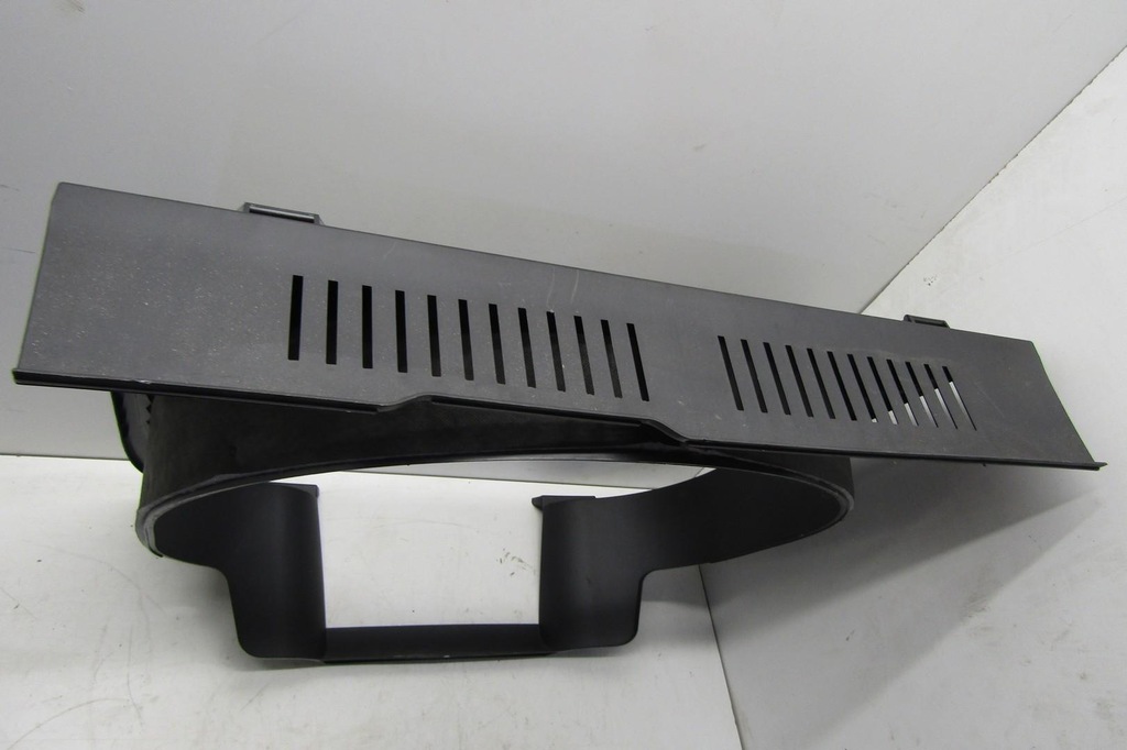 фото №1, Вкладка захист колеса запасного задня задня jeep cherokee kl