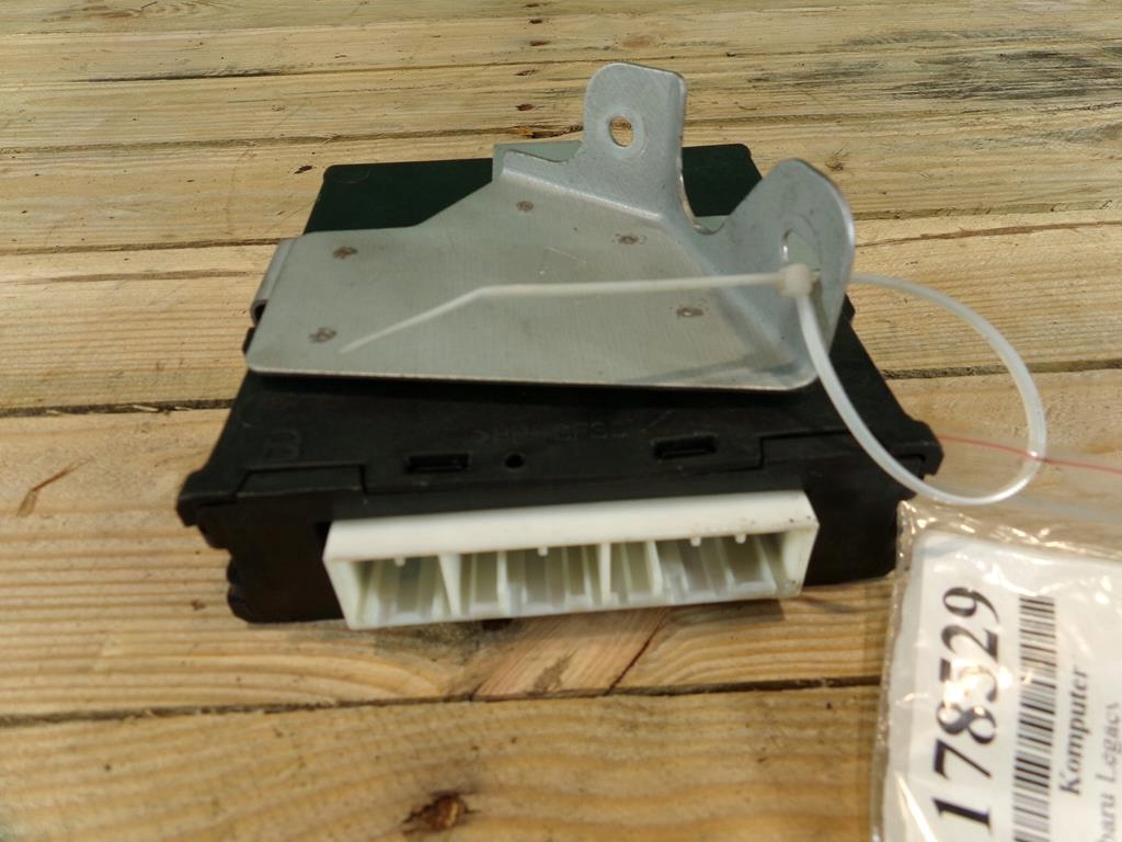 фото №5, Subaru legacy iv 2.5 v6 блок керування 31711ah781