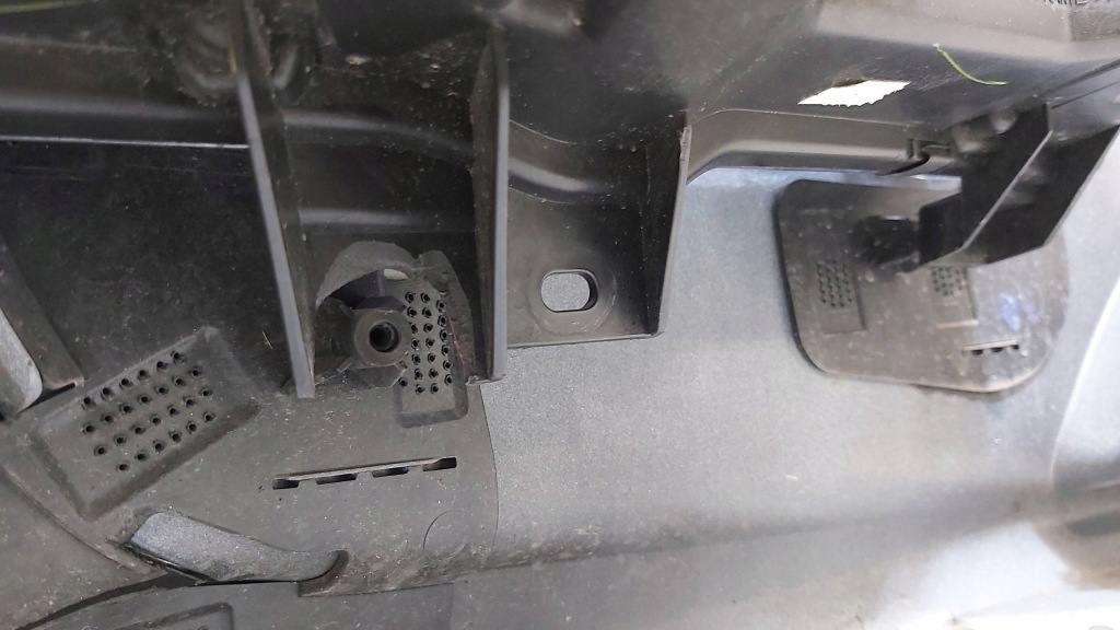 Купити Бампер перед передній протитуманна фара решітка tesla y 1540100-06-c