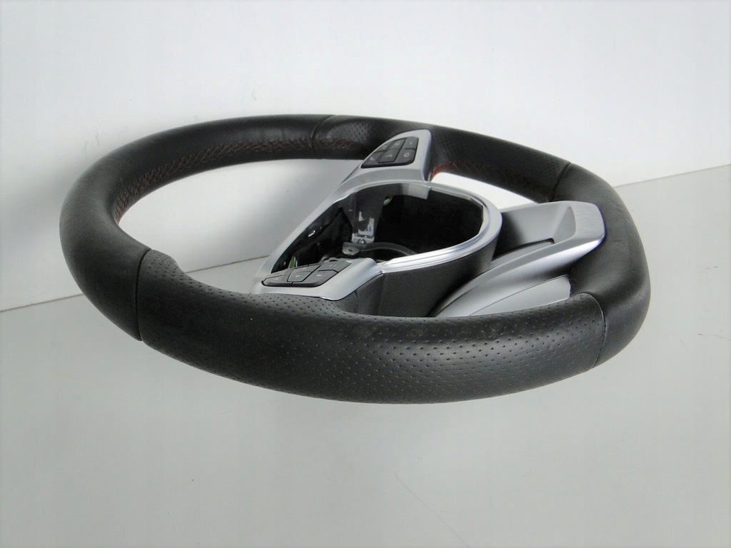 фото №6, Mercedes gla 156 x156 воздуховод czerw nić amg