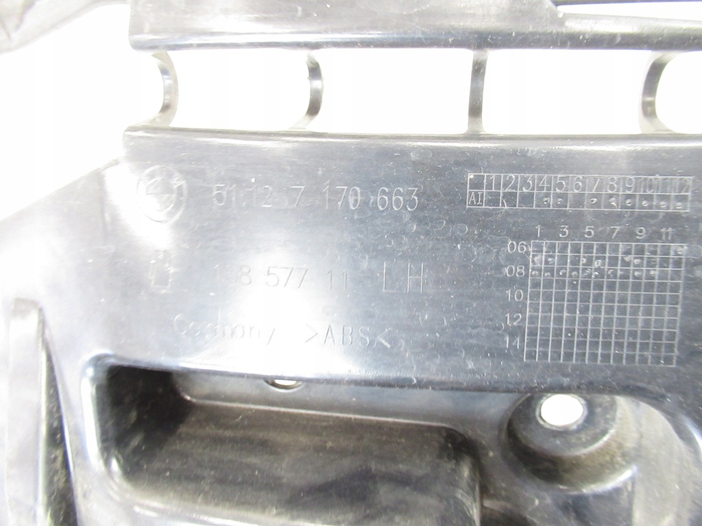 фото №7, Направляющая кронштейн крыла левый задняя bmw e82 e88