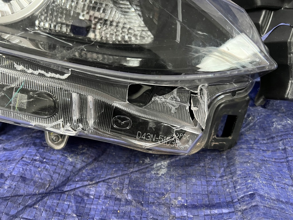 фото №2, Mazda ii 2 dj lift права лампа full led