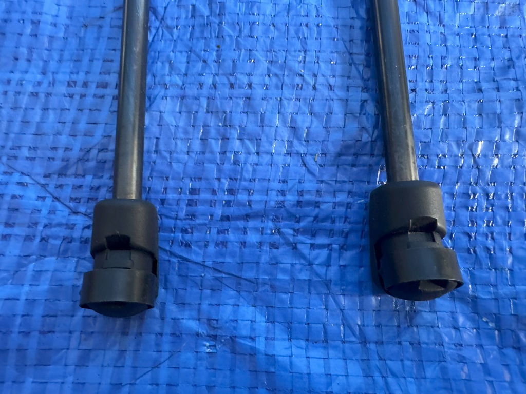 фото №10, Амортизаторы крышки задний kia stonic lift gt-line 24r 81770-h8410