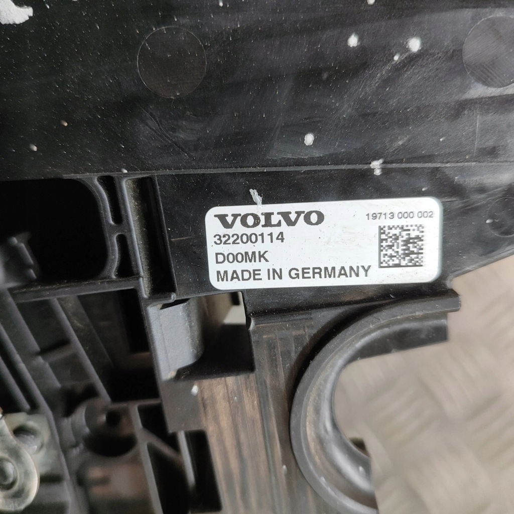 фото №10, Volvo xc60 2019 жгут трубопровод двигателя