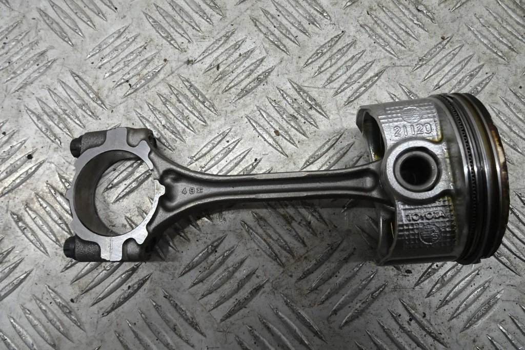 Toyota yaris iii поршень шатун 1.5 b 1nz 12- Недорого