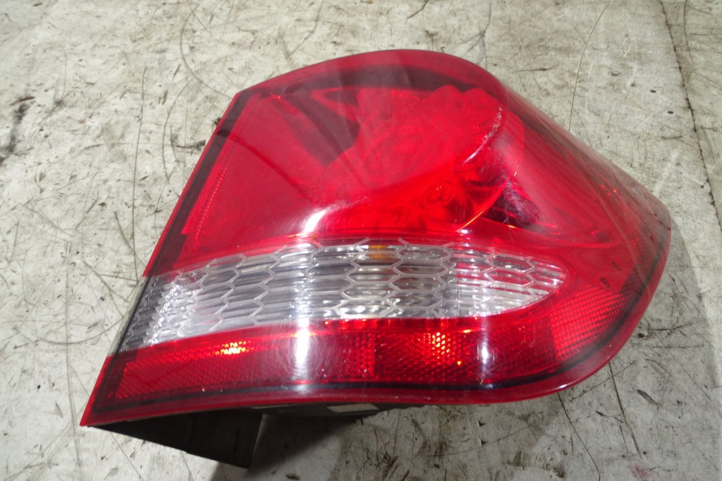 фото №15, Journey freemont 11- лампа правая задняя крыла karo