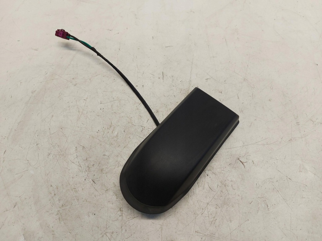 фото №1, Ford transit custom ii 2024 антенна кровельная крыша na крыша pcpt-18d879-cc