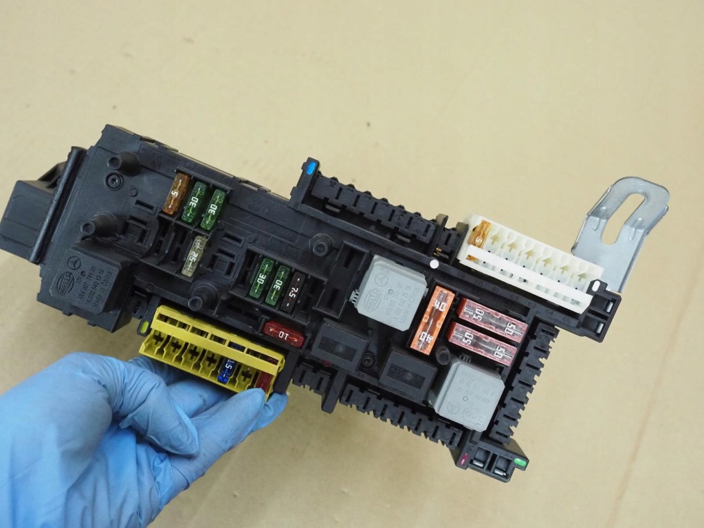 фото №11, Блок керування модуль sam mercedes w204 2049060405