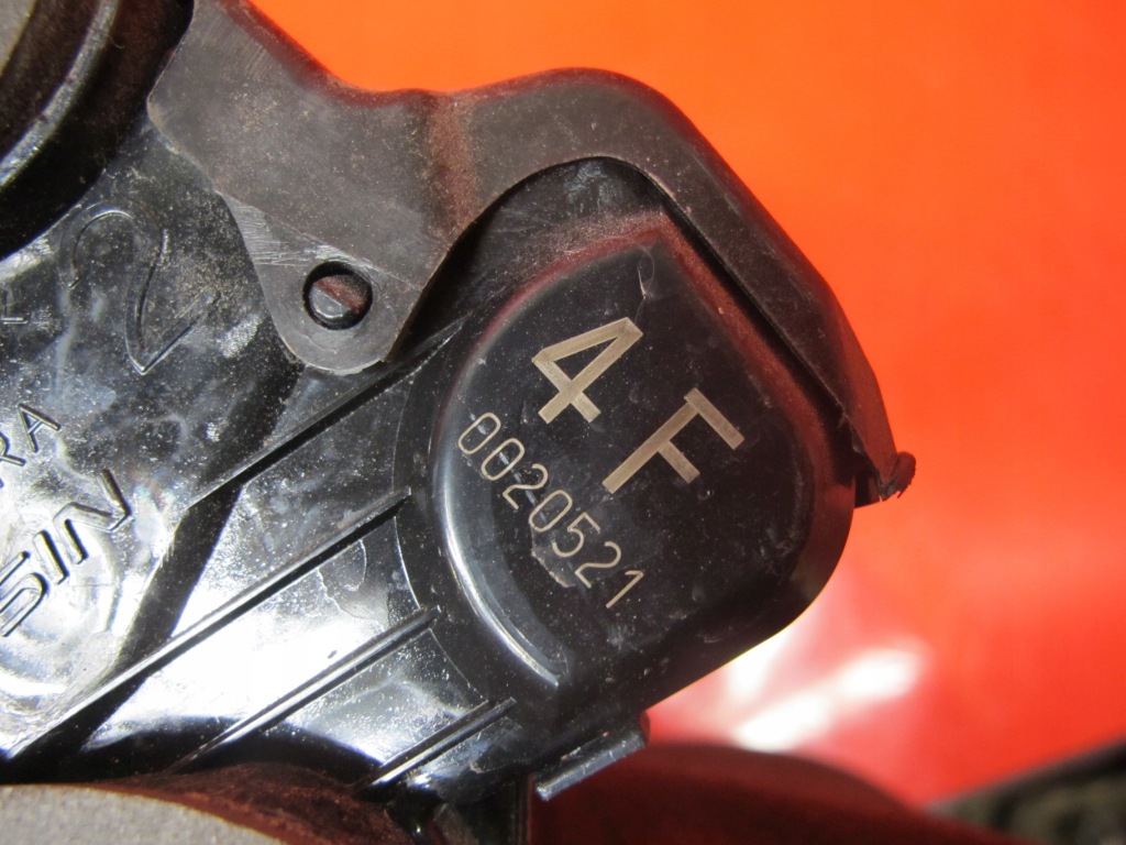 фото №4, Toyota iq 09- замок дверь правый перед 4 pin eu