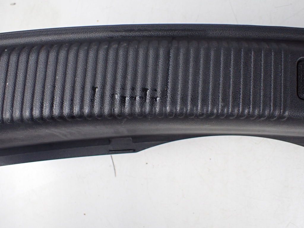 фото №11, Захист край багажника audi a5 8t 8t8864483