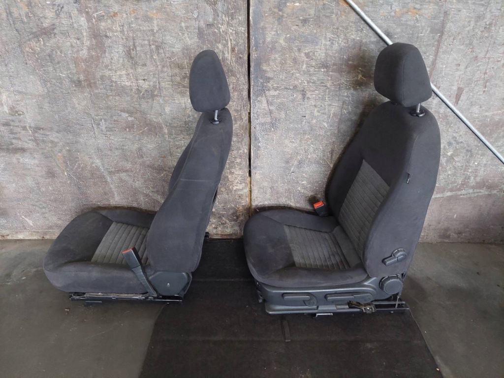 Сиденья комплект левая правая  заднее сиденье задний + обшивки fiat croma 2 Доставка