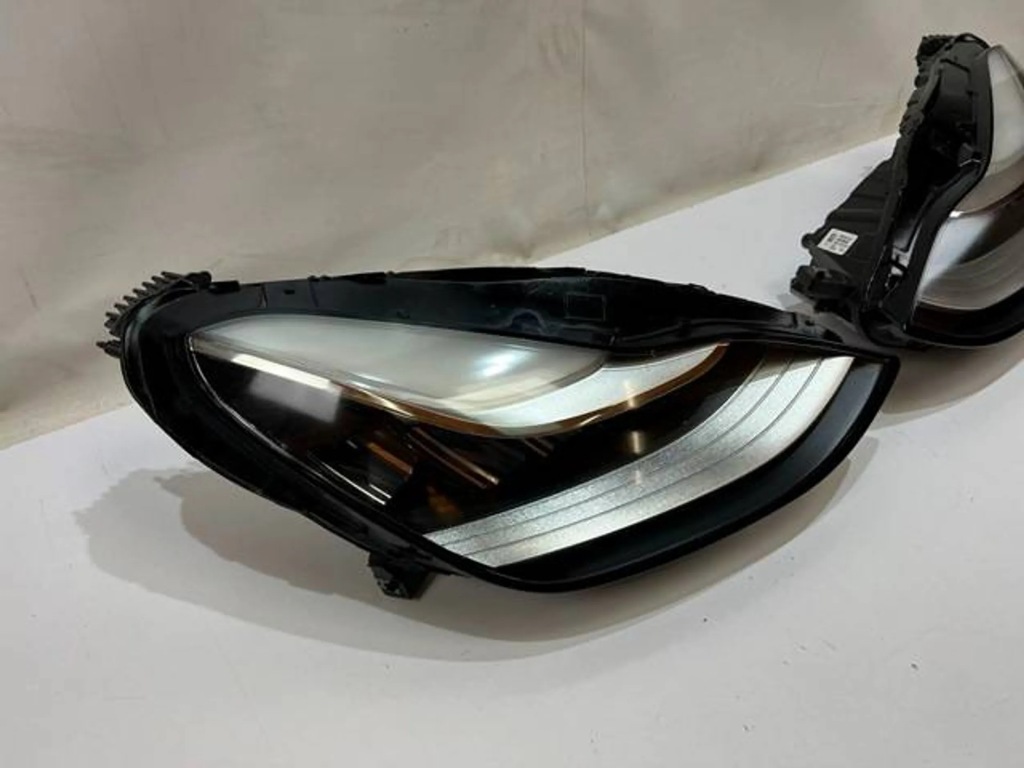 Купити Tesla model 3 3 17-20 фара full led лівий правий перед