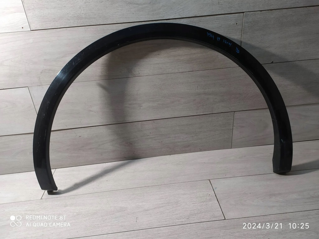 фото №1, 7504. q5 молдинг крыло правый задняя 80a853818a